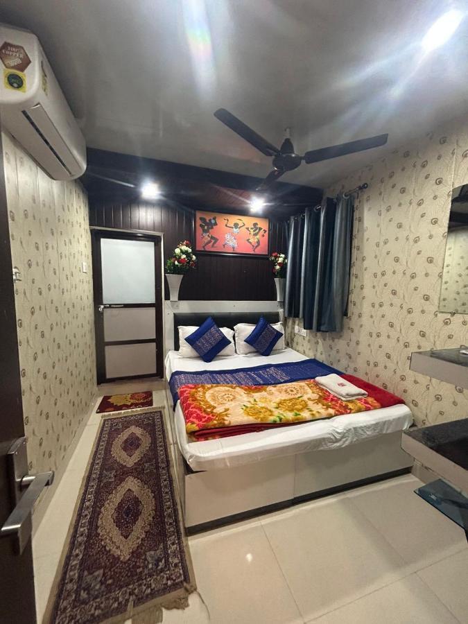 Hotel Ankit Near Assi Ghat พาราณสี ภายนอก รูปภาพ
