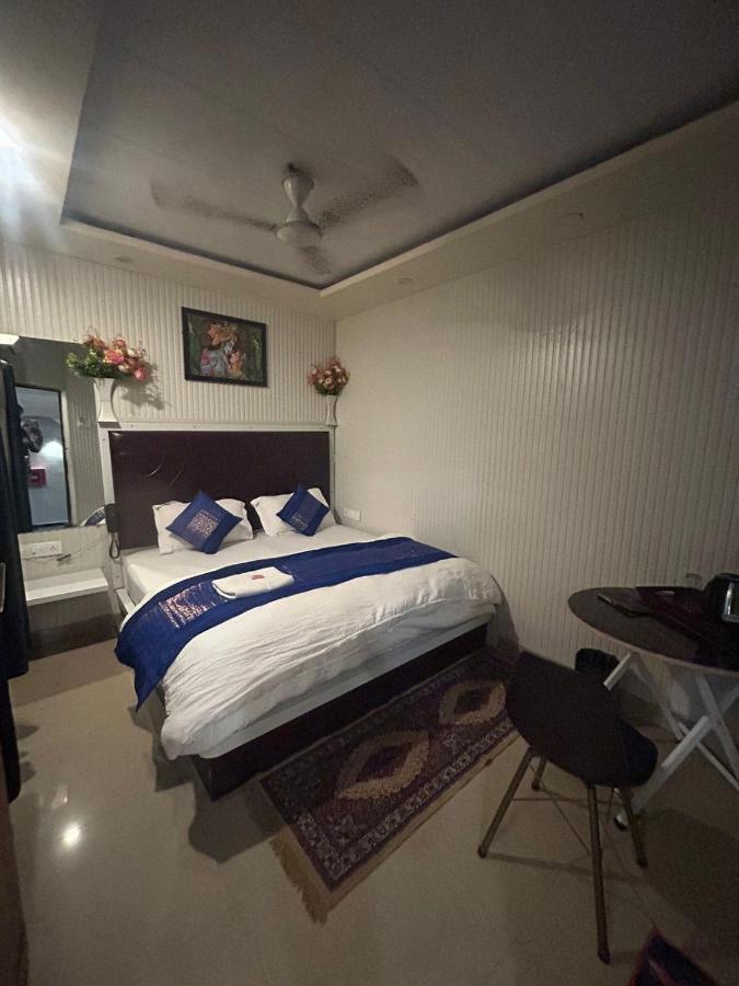 Hotel Ankit Near Assi Ghat พาราณสี ภายนอก รูปภาพ